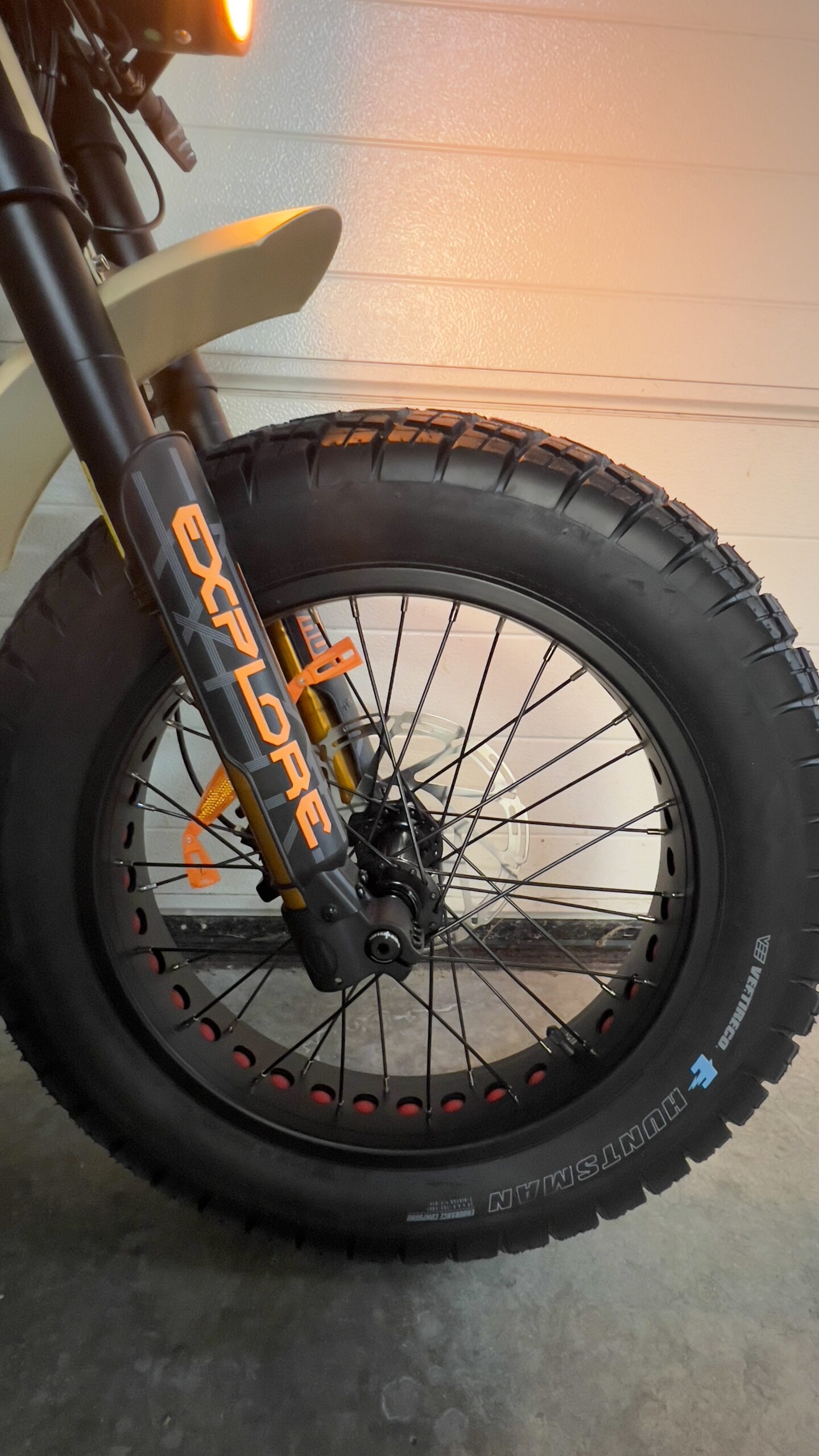 Alt pneu 20x4 vélo fatbike électrique Vee tire hutsman ride nation